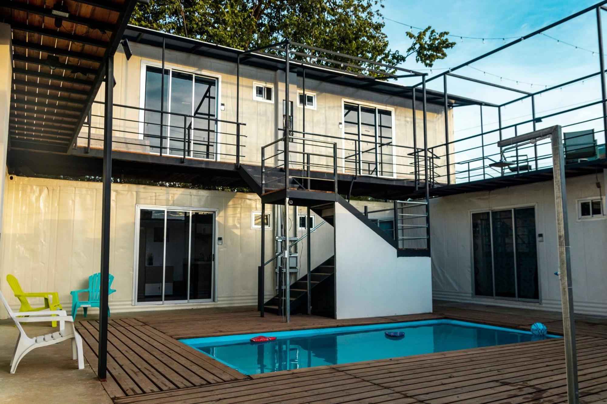 Emi'S Place Container Living Uvita Exterior foto