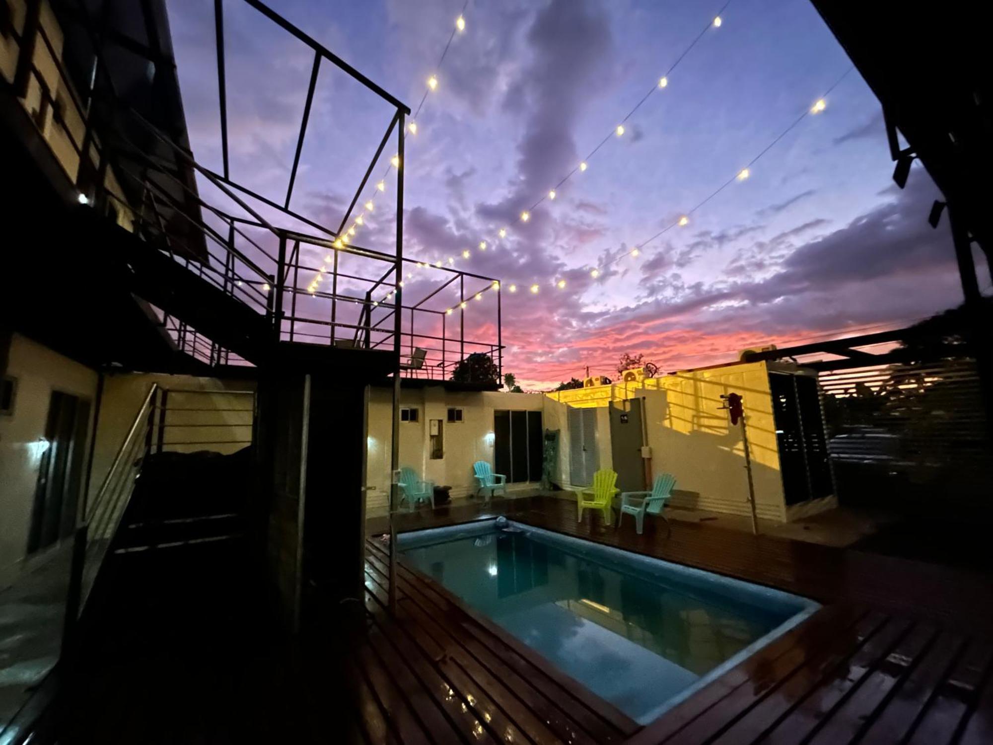 Emi'S Place Container Living Uvita Exterior foto