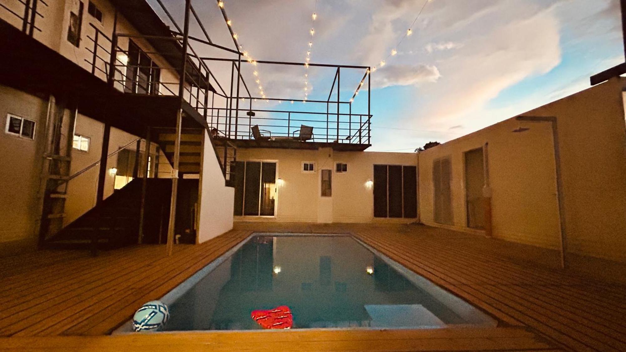 Emi'S Place Container Living Uvita Exterior foto