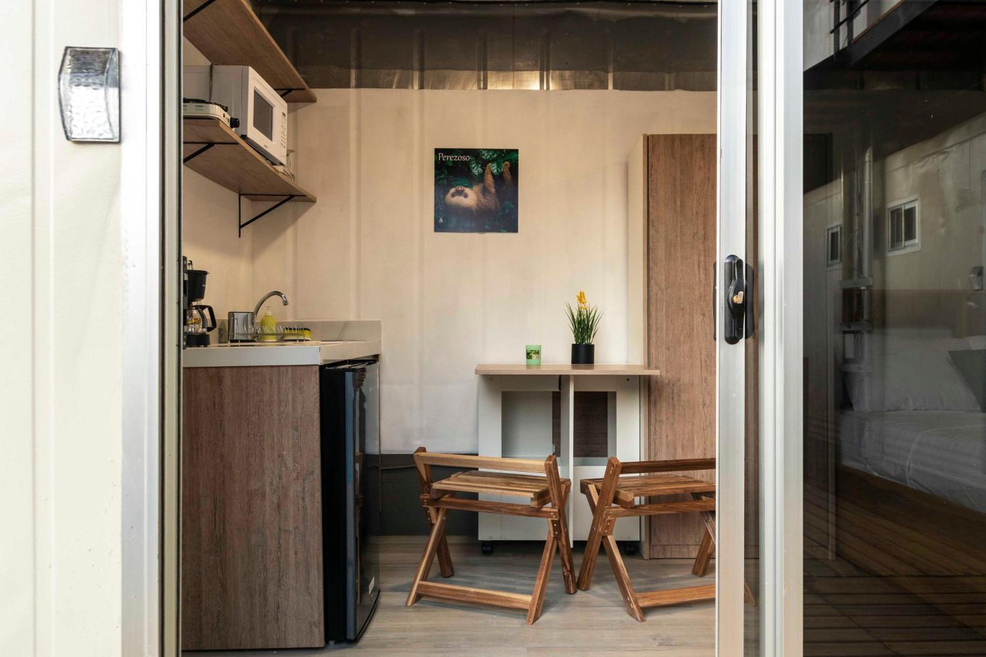 Emi'S Place Container Living Uvita Exterior foto