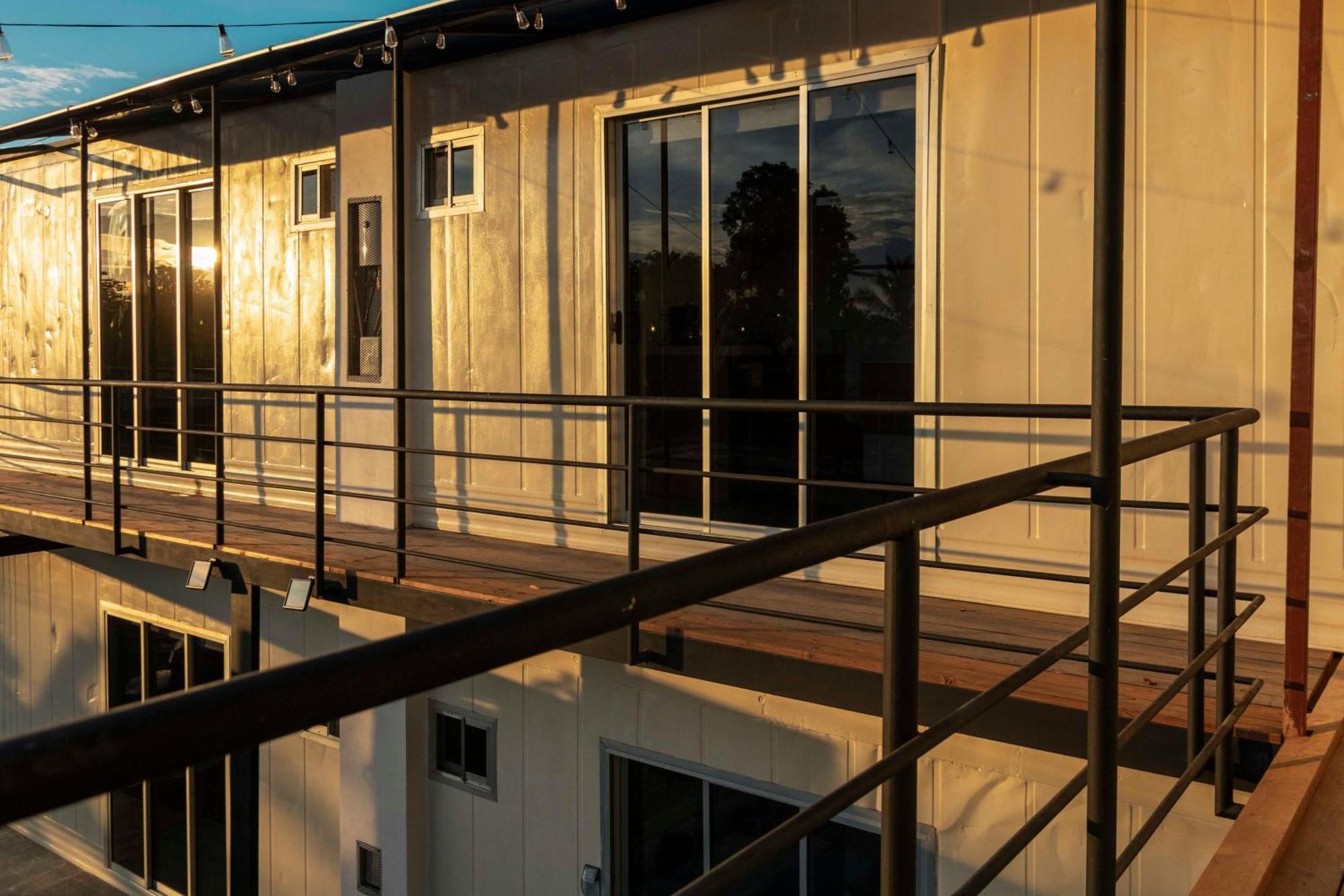 Emi'S Place Container Living Uvita Exterior foto